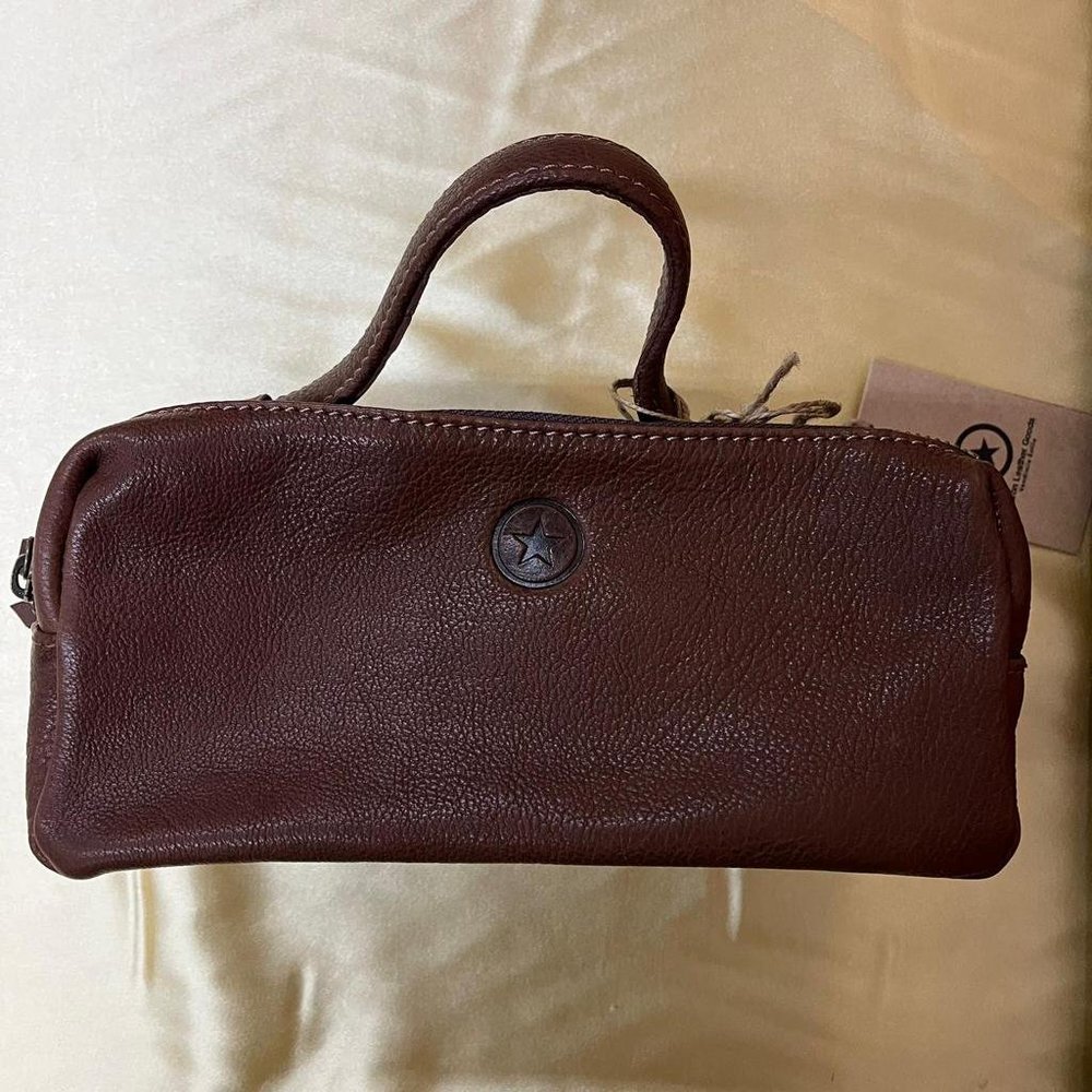 NWT Aaron Leather Goods 1pc bag